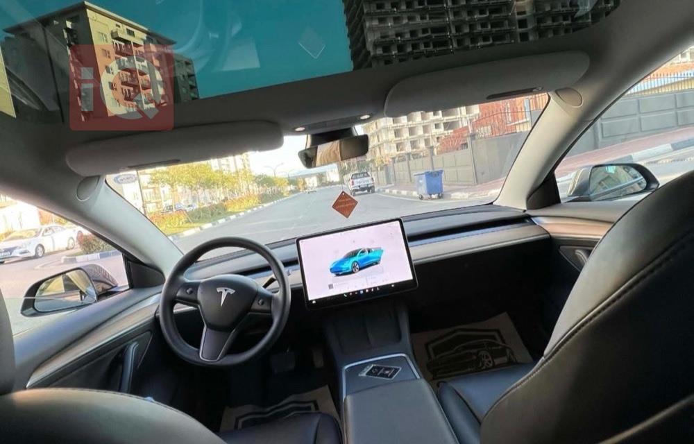 تسلا موديل 3